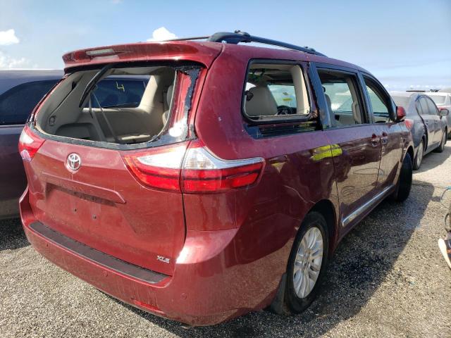 Photo 4 from auction – 2017 TOYOTA SIENNA XLE with VIN 5TDYZ3DCXHS847440