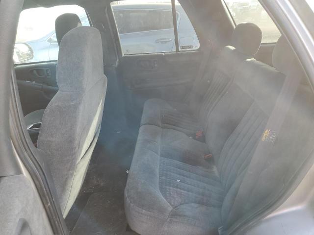 Photo 6 from auction – 2002 CHEVROLET BLAZER with VIN 1GNDT13W12K156044