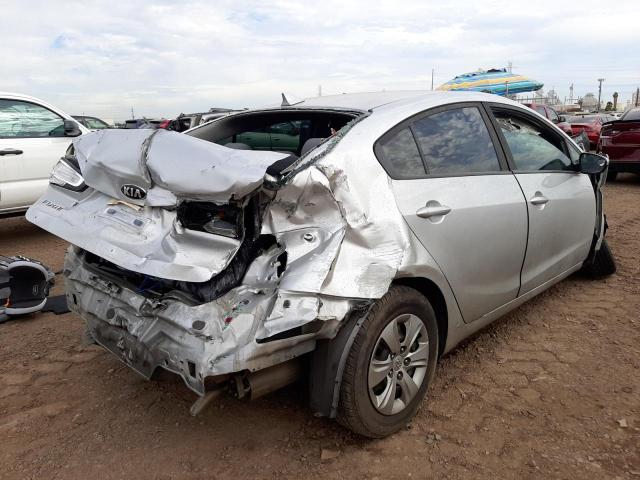 صورة رقم 4 من المزاد - 2017 KIA FORTE LX مع VIN 3KPFL4A72HE011850