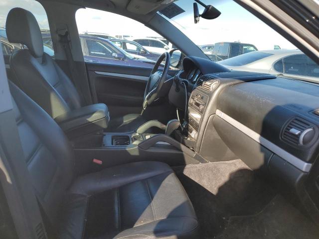 Photo 5 from auction – 2004 PORSCHE CAYENNE with VIN WP1AA29P44LA20770