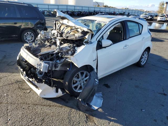 Photo 2 from auction – 2015 TOYOTA PRIUS C with VIN JTDKDTB31F1112041