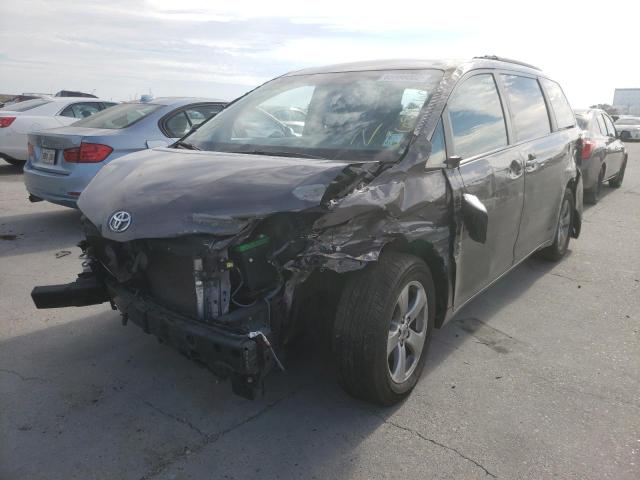 Photo 2 from auction – 2015 TOYOTA SIENNA LE with VIN 5TDKK3DCXFS566388