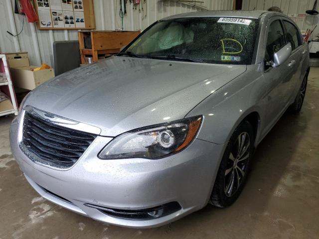 Photo 2 from auction – 2013 CHRYSLER 200 TOURIN with VIN 1C3CCBBB0DN603123