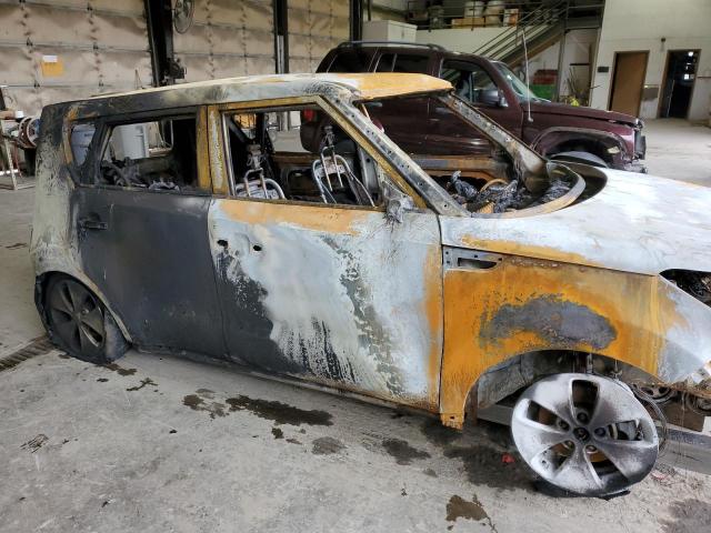 Photo 9 from auction – 2015 KIA SOUL with VIN KNDJN2A29F7213451