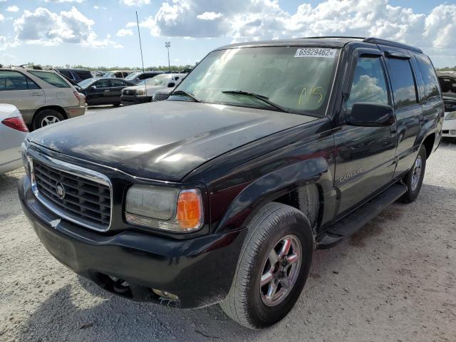 Photo 2 from auction – 2000 CADILLAC ESCALADE with VIN 1GYEK13RXYR141417