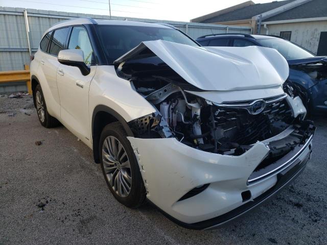 TOYOTA HIGHLANDER 2020 with VIN 5TDEBRCH0LS014164 - Photo from auction