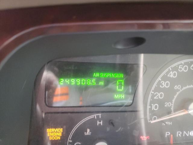 Photo 8 from auction – 2004 LINCOLN TOWN CAR E with VIN 1LNHM81WX4Y659621