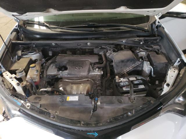 Photo 7 from auction – 2017 TOYOTA RAV4 XLE with VIN 2T3RFREV4HW555894