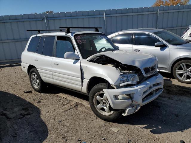 TOYOTA RAV4 2000 with VIN JT3HP10V2Y7158136 - Photo from auction