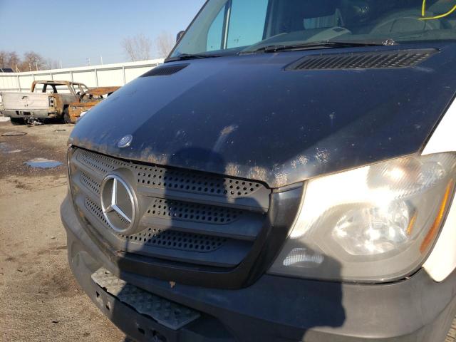 Photo 9 from auction – 2014 MERCEDES-BENZ SPRINTER 2 with VIN WD3PE8CD2E5871922
