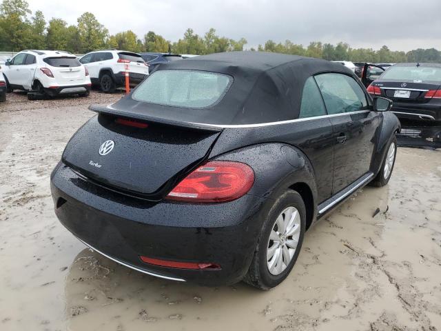 Photo 4 from auction – 2018 VOLKSWAGEN BEETLE S with VIN 3VW5DAAT5JM505326