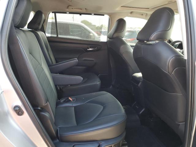 Photo 6 from auction – 2020 TOYOTA HIGHLANDER with VIN 5TDGZRBH7LS504431