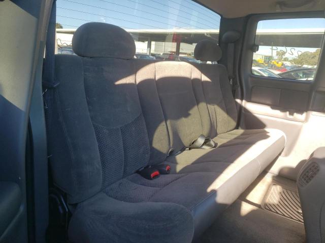 Photo 6 from auction – 2004 CHEVROLET SILVERADO with VIN 1GCEK19T84Z137871