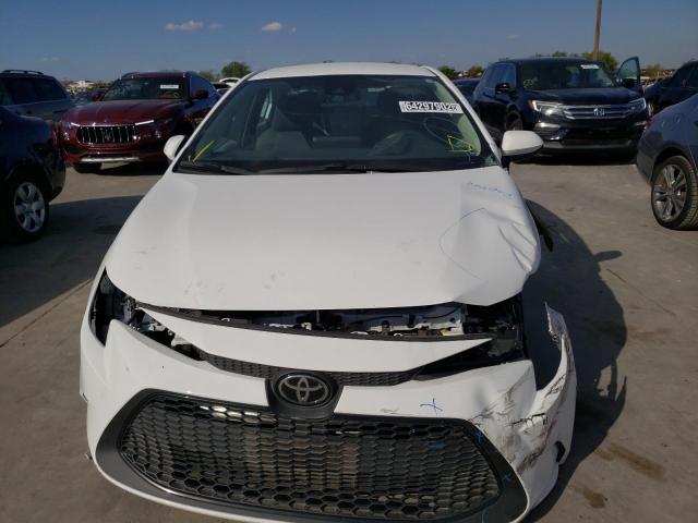 Photo 5 from auction – 2022 TOYOTA COROLLA L with VIN 5YFDPMAE0NP278764