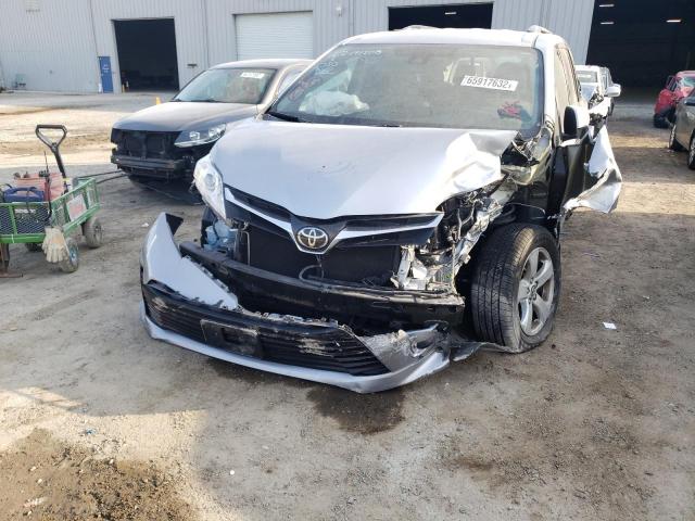 Photo 9 from auction – 2018 TOYOTA SIENNA LE with VIN 5TDKZ3DC9JS945323