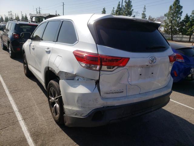 Photo 3 from auction – 2017 TOYOTA HIGHLANDER with VIN 5TDZARFH4HS031038