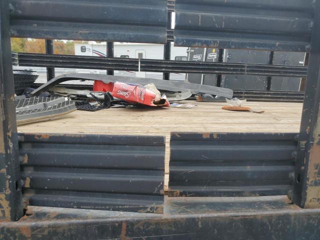 Photo 6 from auction – 2006 GMC W3500 W350 with VIN J8DB4B16967003490