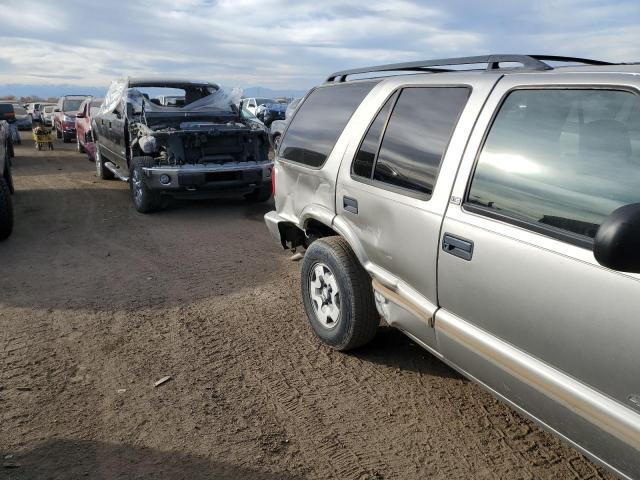 Photo 9 from auction – 2002 CHEVROLET BLAZER with VIN 1GNDT13W12K156044