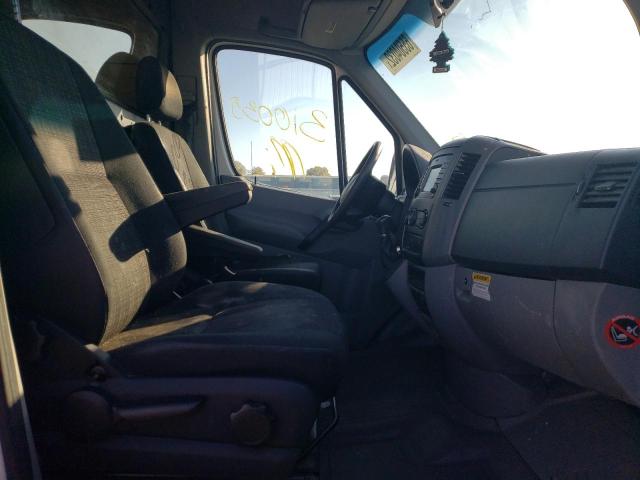 Photo 5 from auction – 2014 MERCEDES-BENZ SPRINTER 2 with VIN WD3PE8CD2E5871922