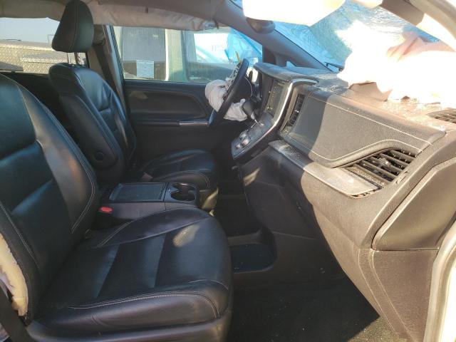Photo 5 from auction – 2018 TOYOTA SIENNA SE with VIN 5TDXZ3DC5JS921171
