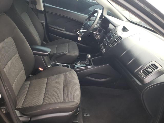 Photo 5 from auction – 2017 KIA FORTE LX with VIN 3KPFK4A74HE029043