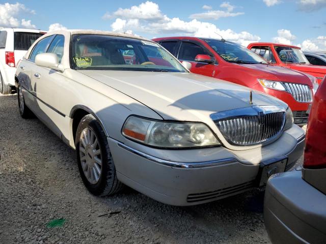 LINCOLN TOWN CAR E 2004 with VIN 1LNHM81W04Y669798 - Photo from auction