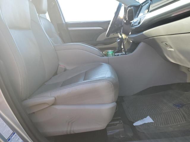Photo 5 from auction – 2014 TOYOTA HIGHLANDER with VIN 5TDJKRFH6ES052849