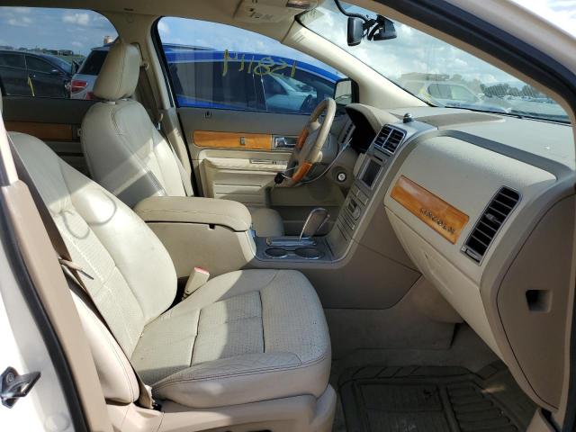 Photo 5 from auction – 2007 LINCOLN MKX with VIN 2LMDU88C67BJ06545