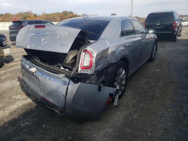 Photo 4 from auction – 2018 CHRYSLER 300 LIMITE with VIN 2C3CCAKG1JH268092