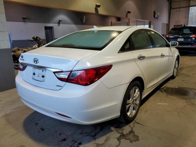 Photo 4 from auction – 2011 HYUNDAI SONATA SE with VIN 5NPEC4ACXBH119774