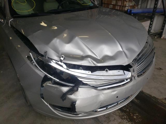 Photo 9 from auction – 2016 LINCOLN MKZ with VIN 3LN6L2GK7GR622265