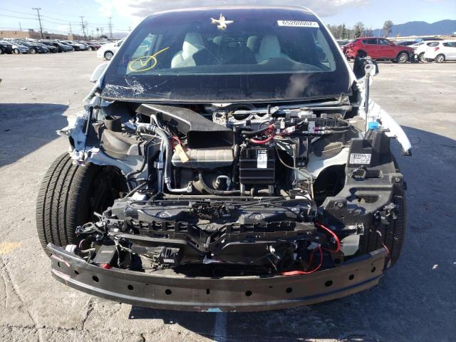 Photo 9 from auction – 2016 TESLA MODEL X with VIN 5YJXCBE21GF011774