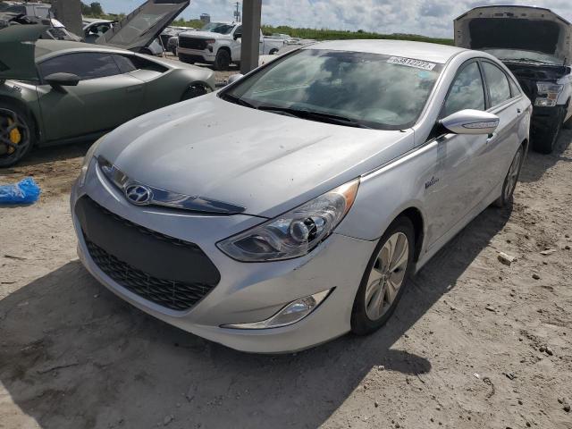 Photo 2 from auction – 2013 HYUNDAI SONATA HYB with VIN KMHEC4A49DA100034