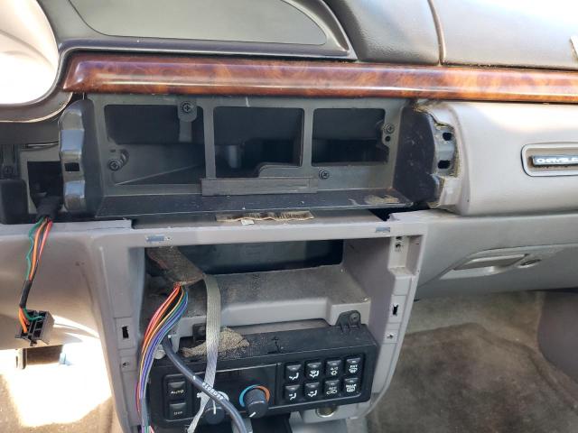 Photo 9 from auction – 1995 CHRYSLER LHS with VIN 2C3HC56F4SH676943