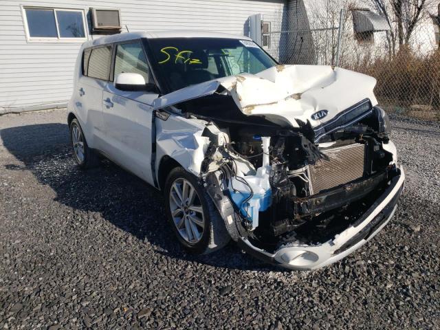 KIA SOUL + 2017 with VIN KNDJP3A5XH7429368 - Photo from auction