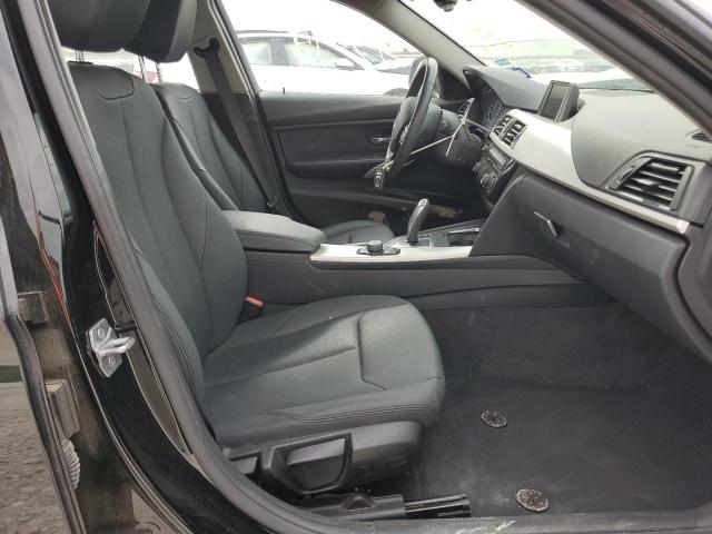 Photo 5 from auction – 2017 BMW 320 I with VIN WBA8E1G31HNU16757
