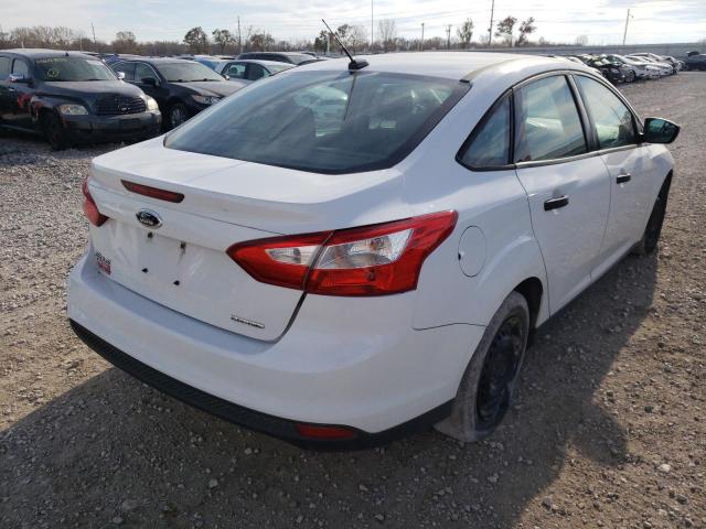 Photo 4 from auction – 2014 FORD FOCUS S with VIN 1FADP3E21EL293749