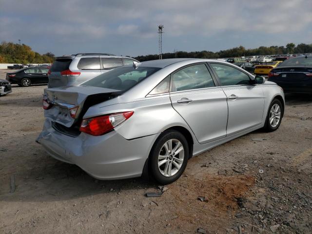 Photo 4 from auction – 2013 HYUNDAI SONATA GLS with VIN 5NPEB4AC9DH793372