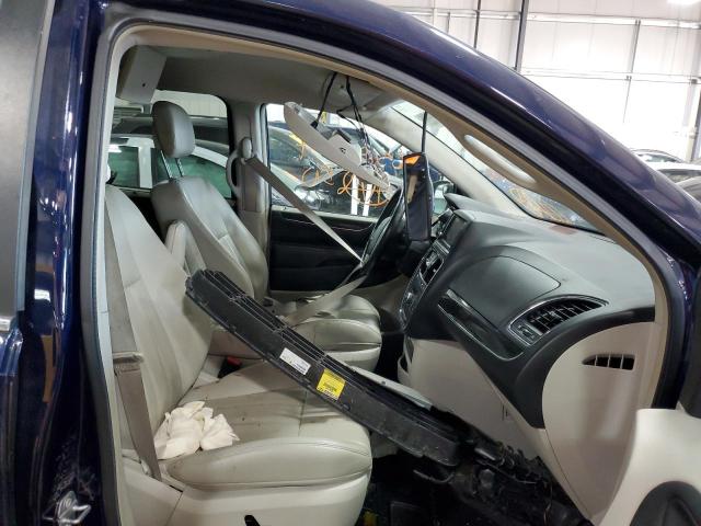 Photo 5 from auction – 2015 CHRYSLER TOWN & COU with VIN 2C4RC1CG5FR578543