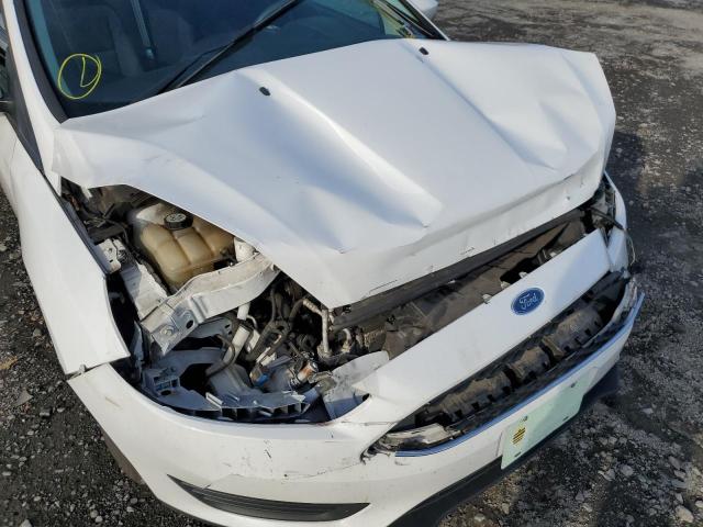 Photo 9 from auction – 2016 FORD FOCUS SE with VIN 1FADP3K29GL231023
