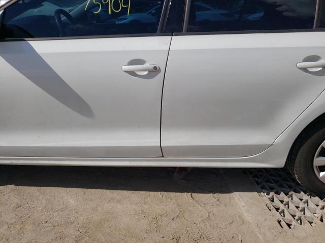 Photo 10 from auction – 2014 VOLKSWAGEN JETTA BASE with VIN 3VW2K7AJ3EM303780