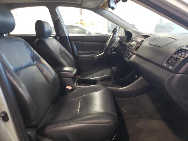 Photo 5 from auction – 2004 TOYOTA CAMRY SE with VIN JTDBA32K340005799