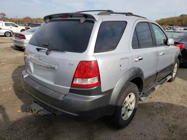 Photo 4 from auction – 2005 KIA SORENTO EX with VIN KNDJC733955467308
