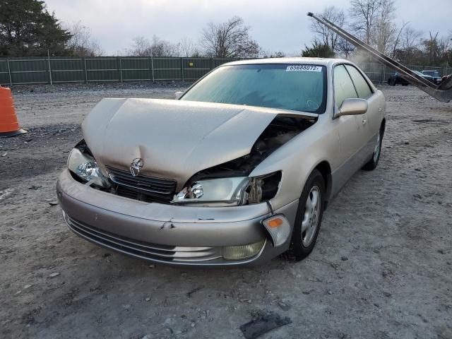 Photo 2 from auction – 1999 LEXUS ES 300 with VIN JT8BF28G0X0168895