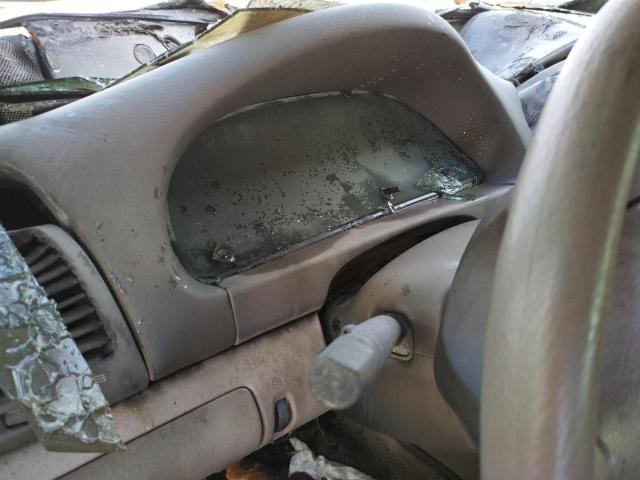 Photo 8 from auction – 2003 TOYOTA CAMRY LE with VIN 4T1BE32K13U701052