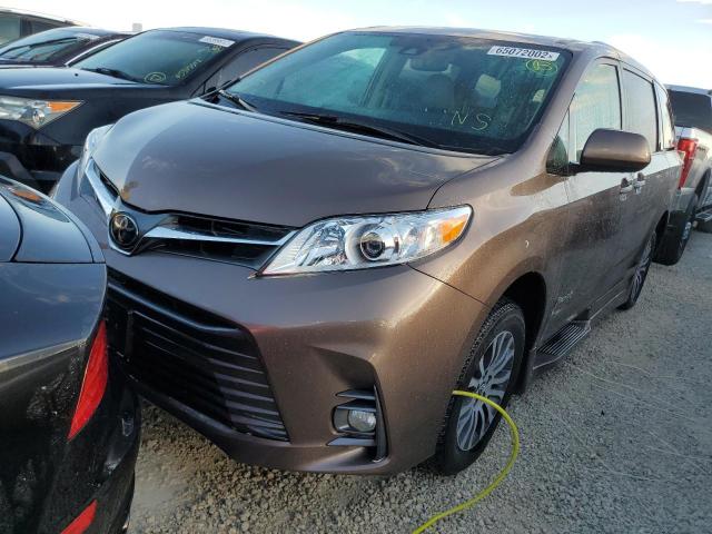 Photo 2 from auction – 2018 TOYOTA SIENNA XLE with VIN 5TDYZ3DC5JS963330