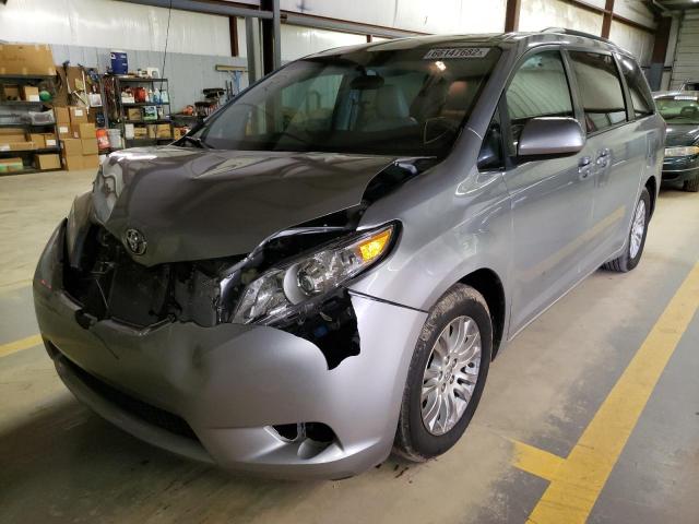 Photo 2 from auction – 2013 TOYOTA SIENNA XLE with VIN 5TDYK3DC4DS371247