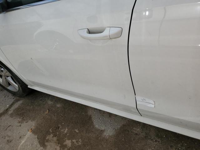 Photo 9 from auction – 2015 VOLKSWAGEN PASSAT S with VIN 1VWAS7A35FC081534