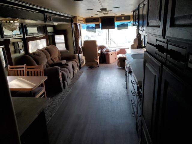 Photo 5 from auction – 2000 GULF STREAM INDEPENDEN with VIN 4VZBN2395YC033973