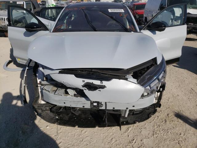 Photo 7 from auction – 2022 FORD MUSTANG MA with VIN 3FMTK4SX2NMA30870